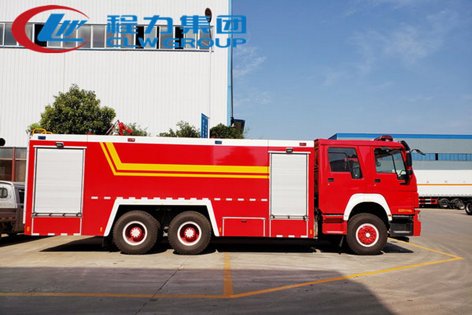 国六16吨重汽水罐消防车